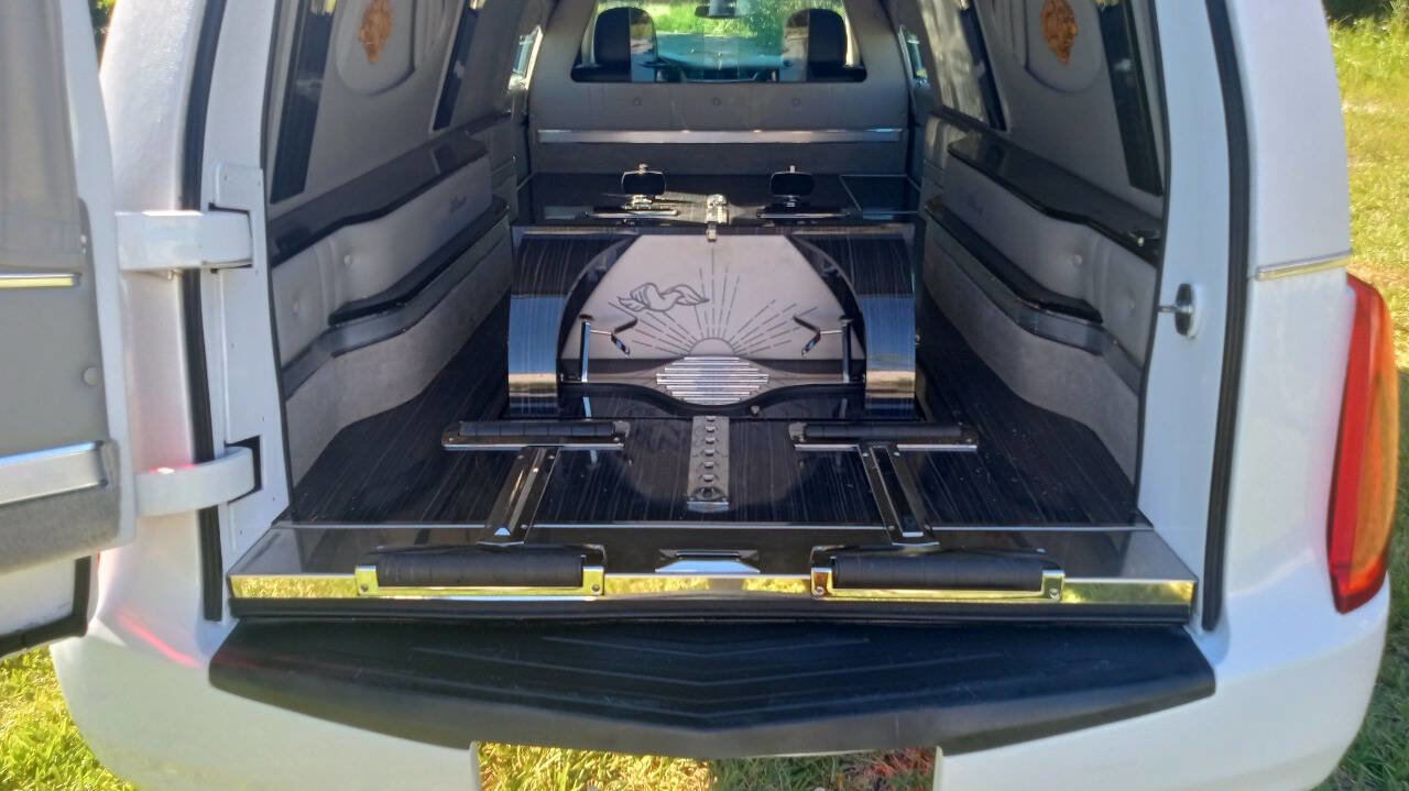 Used 2015 Cadillac XTS Hearse image 17