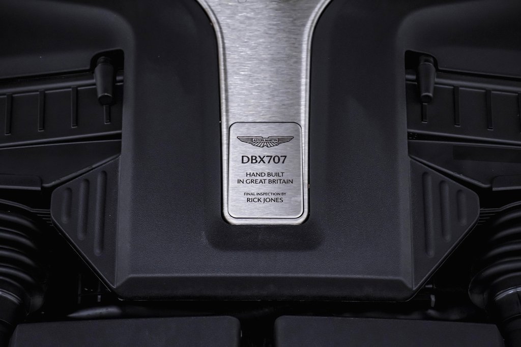 Used 2025 Aston Martin DBX 707 image 32
