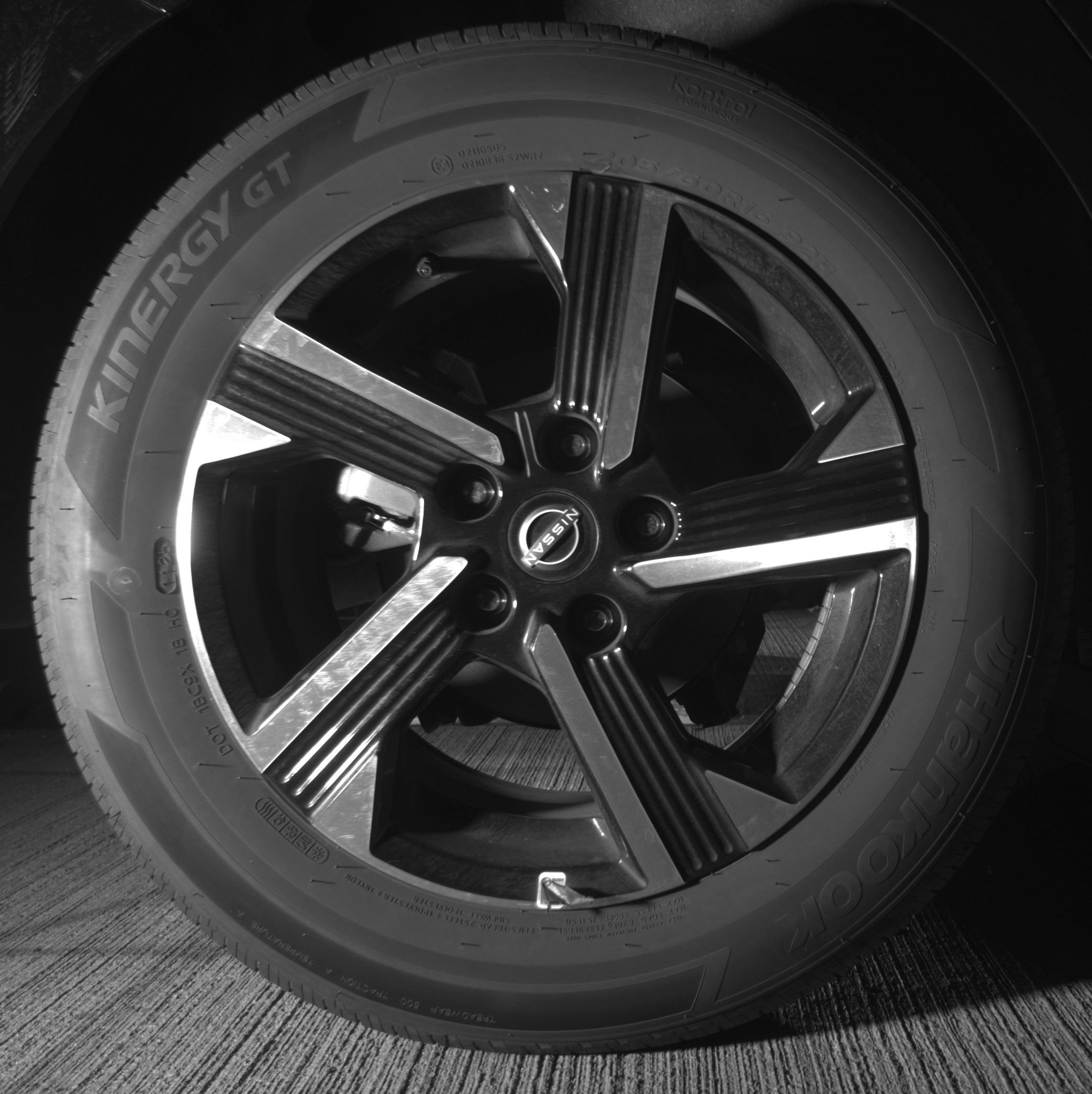 Used 2025 Nissan Sentra SV image 15