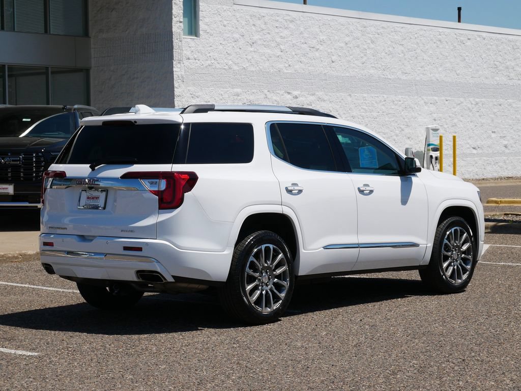 Used 2023 GMC Acadia Denali AWD/4WD image 3