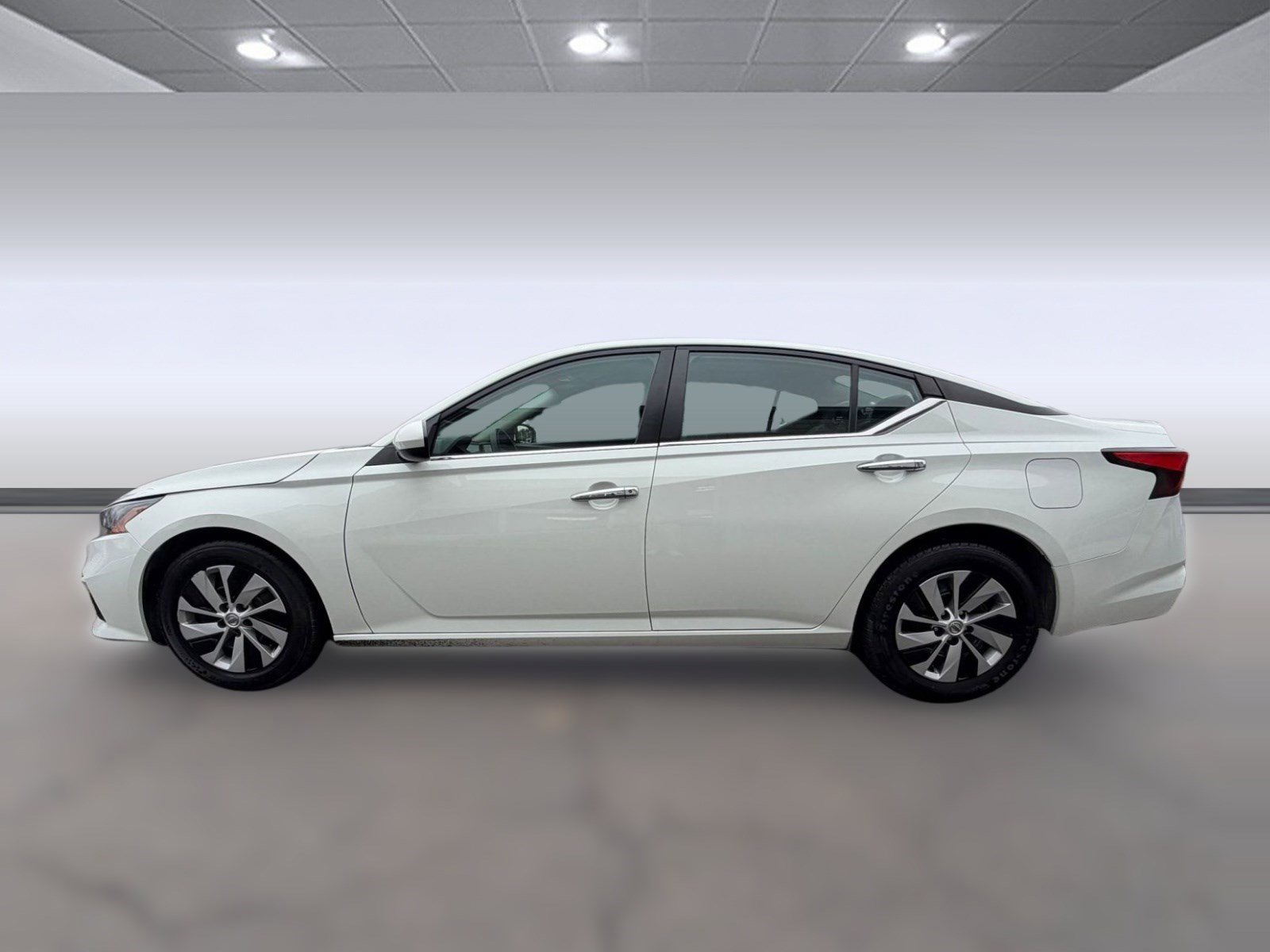 Used 2022 Nissan Altima 2.5 S image 2