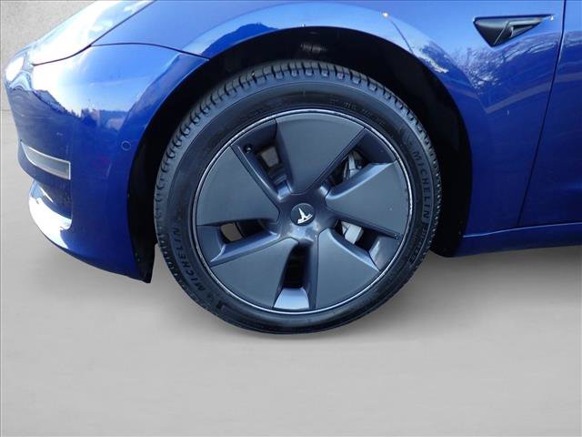 Used 2022 Tesla Model 3 Long Range AWD/4WD image 7