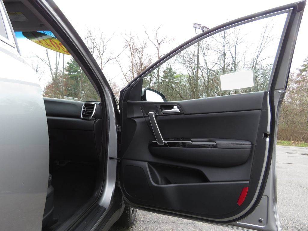 Used 2021 Kia Sportage EX AWD/4WD image 12