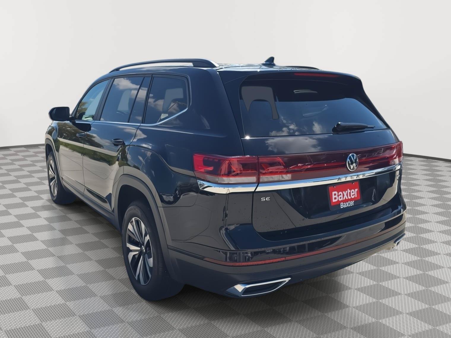 Certified 2024 Volkswagen Atlas SE AWD/4WD image 9