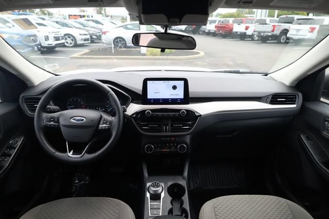 Certified 2022 Ford Escape SE w/ Convenience Package FWD image 6