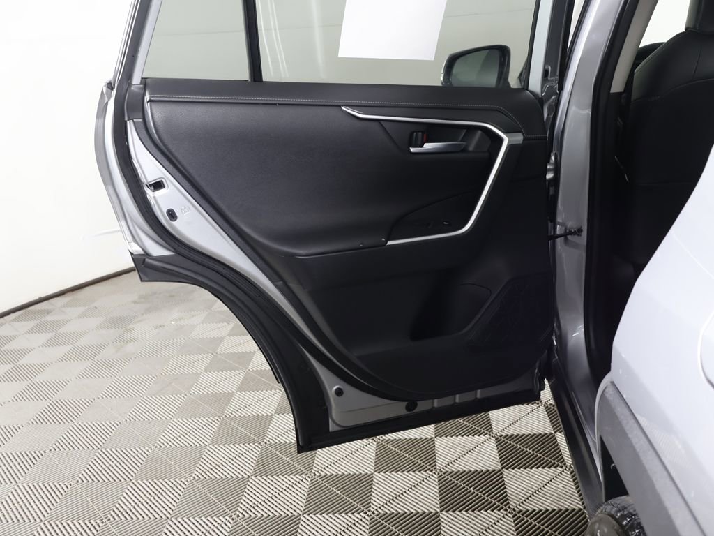 Used 2022 Toyota RAV4 Limited image 26