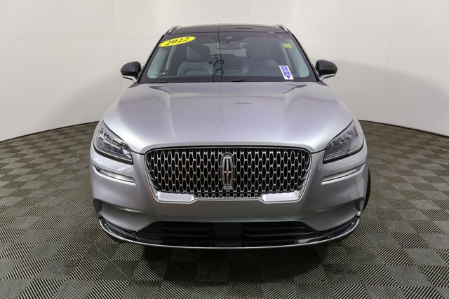 Used 2022 Lincoln Corsair AWD w/ Premium Package image 4