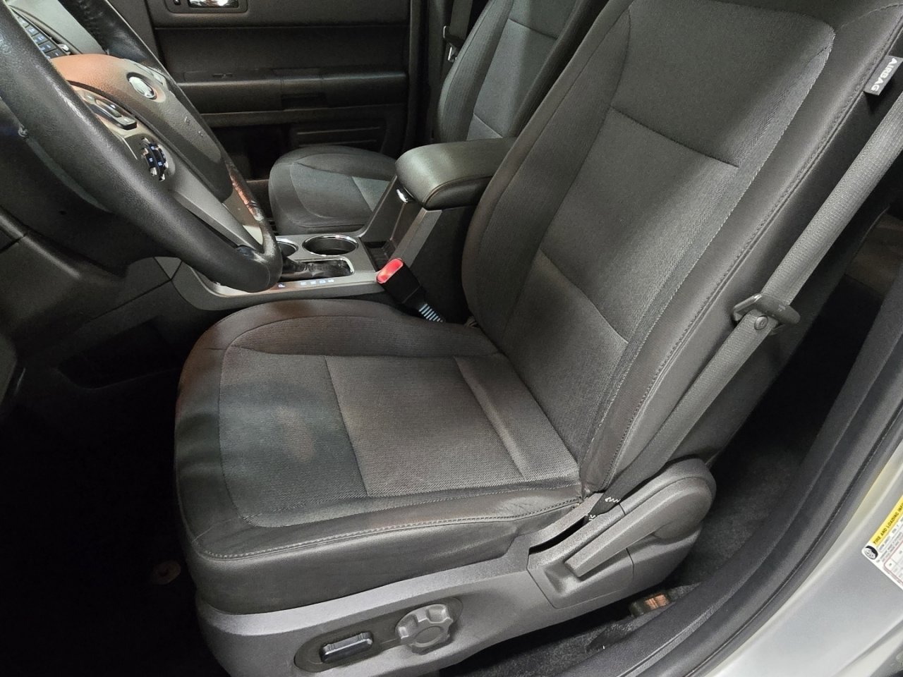 Used 2019 Ford Flex SE image 19