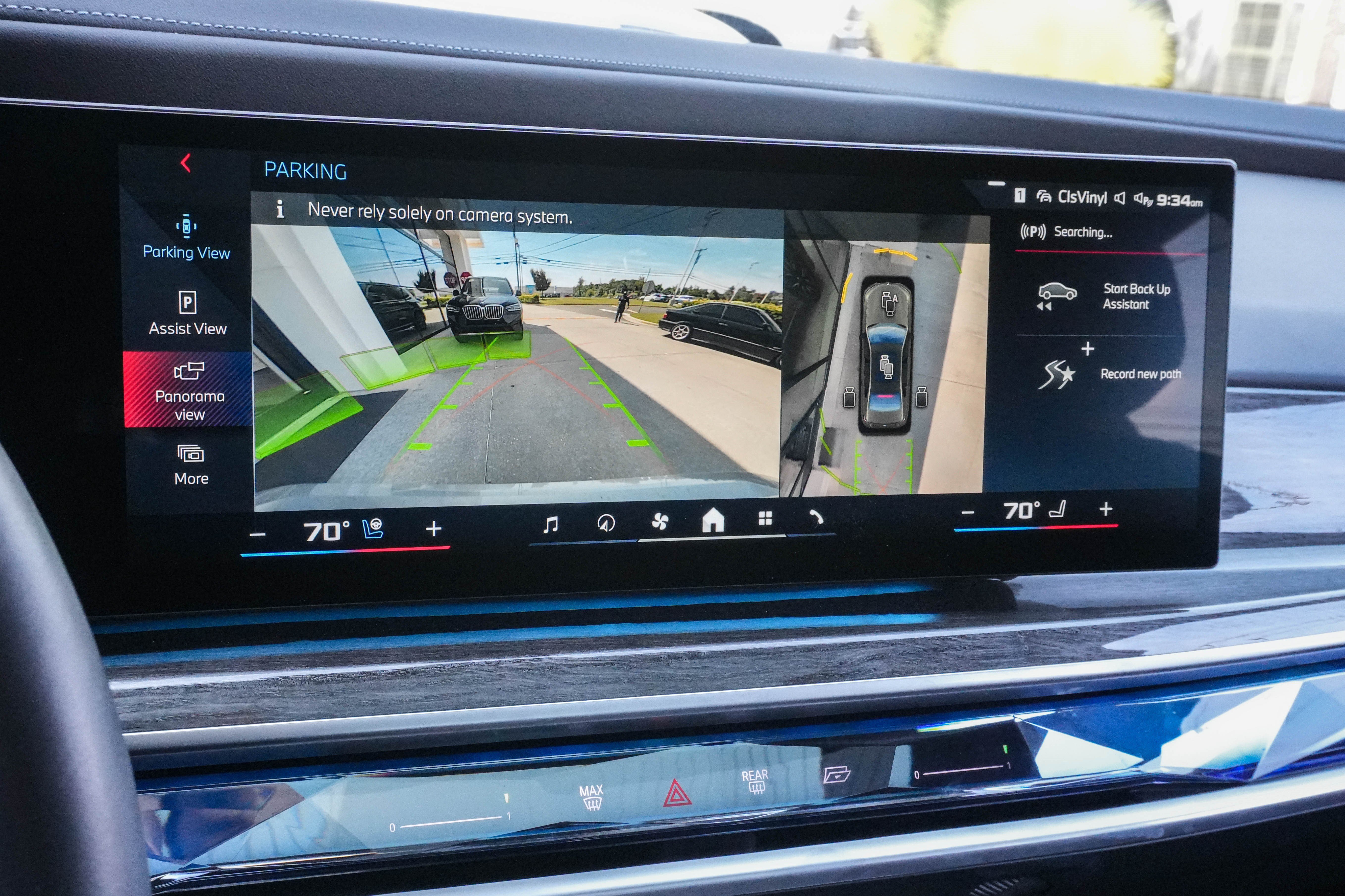 Certified 2024 BMW i7 M70 w/ Premium Package AWD/4WD image 26