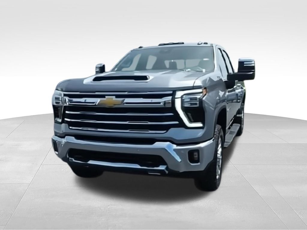 Used 2025 Chevrolet Silverado 2500 LTZ w/ LTZ Plus Package AWD/4WD image 3