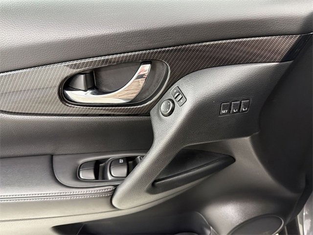 Used 2020 Nissan Rogue SL image 23