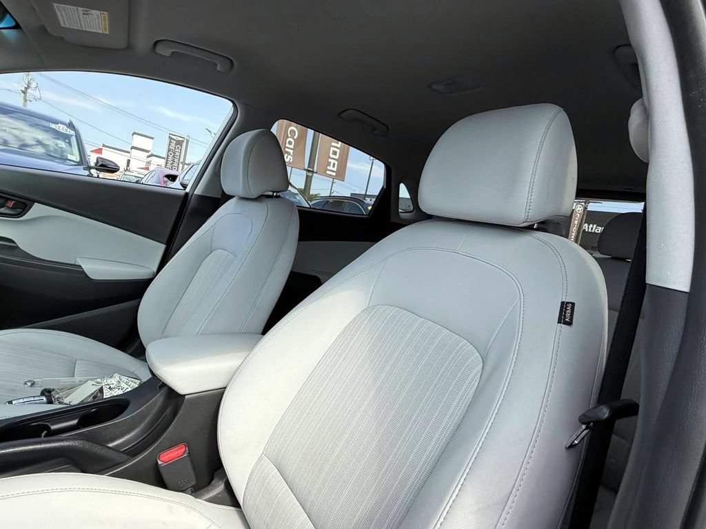 Used 2023 Hyundai Kona SEL AWD/4WD image 12