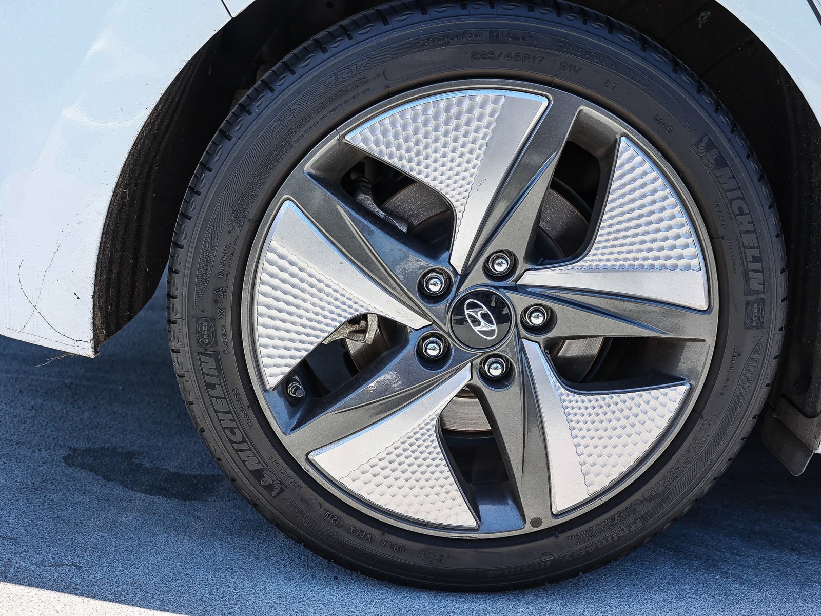 Used 2020 Hyundai Ioniq Limited FWD image 8