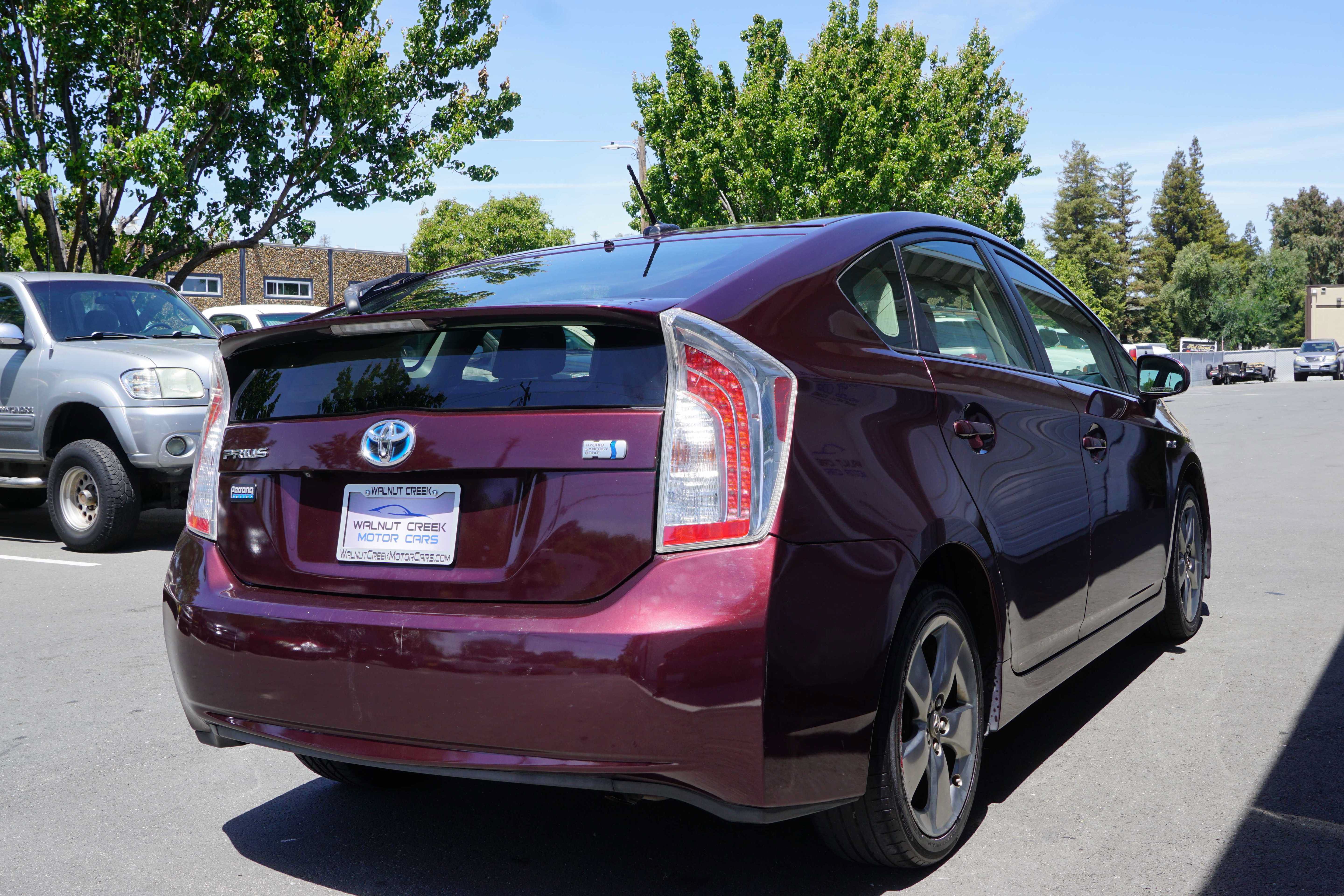 Used 2013 Toyota Prius Persona Series FWD image 11