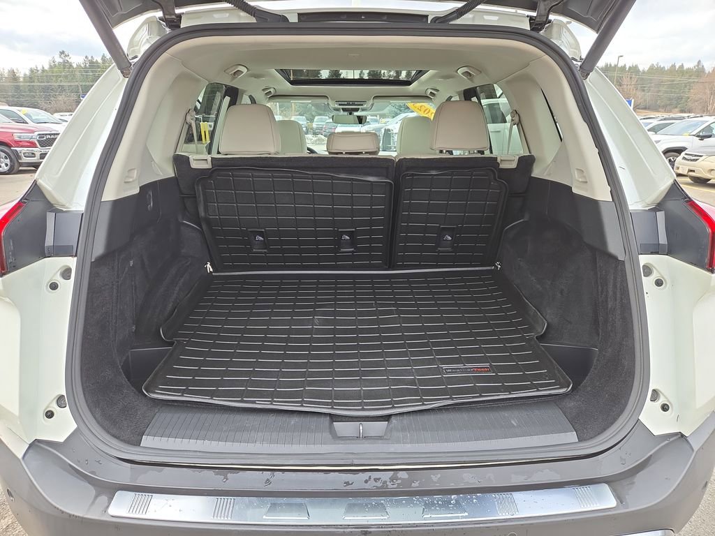 Used 2023 Nissan Rogue SL w/ SL Premium Package image 30