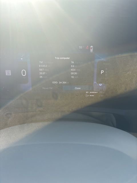 Used 2023 Volvo XC90 T8 Ultimate w/ Lounge Package image 12