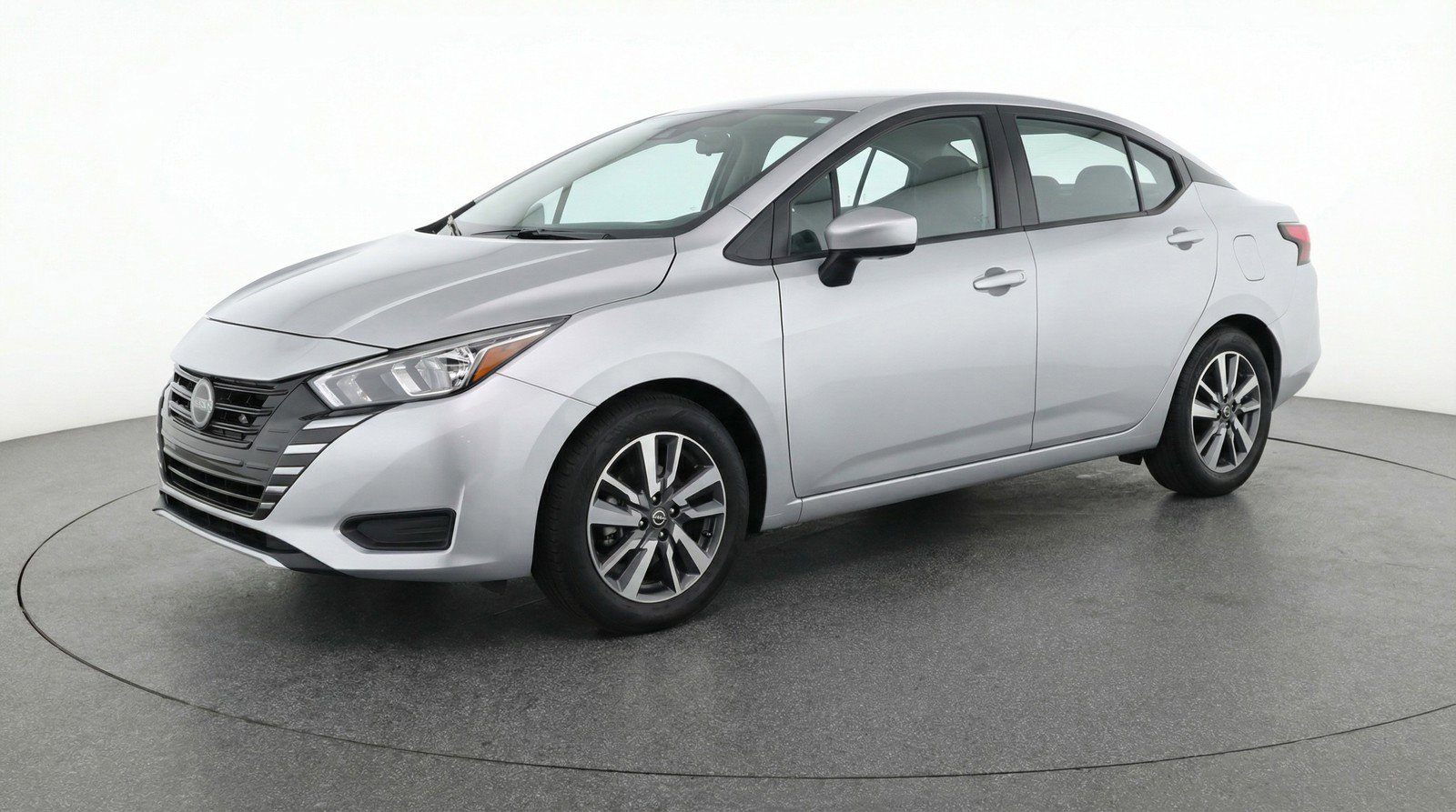 Used 2025 Nissan Versa SV FWD image 3