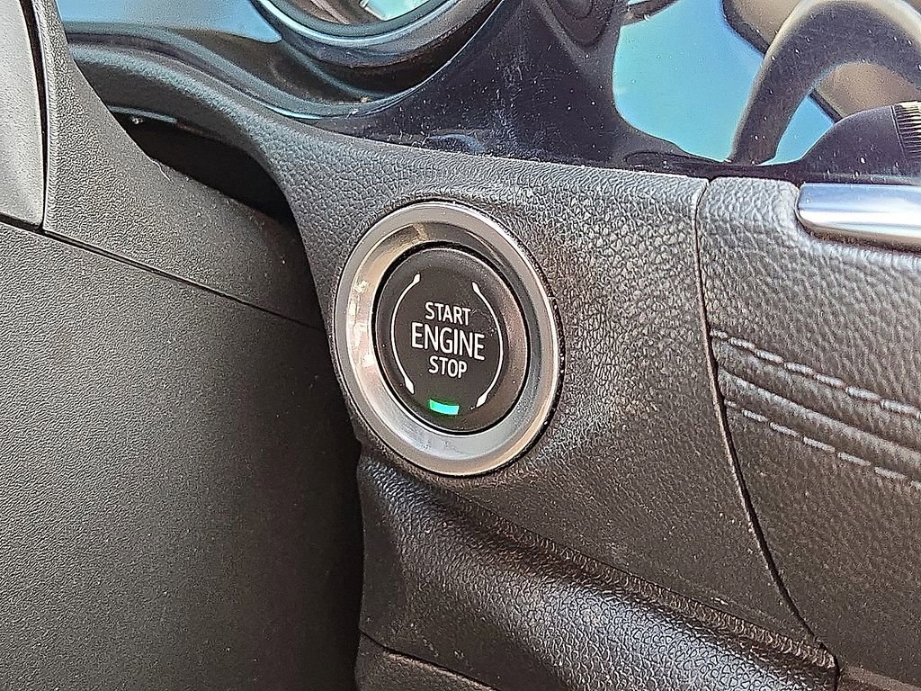 Used 2021 Buick Encore GX Select w/ Sport Touring Package image 32