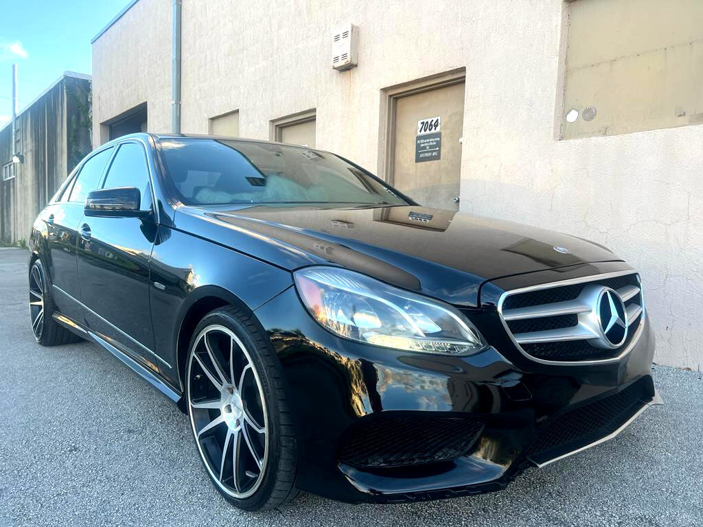 Used 2011 Mercedes-Benz E 350 Sedan image 3