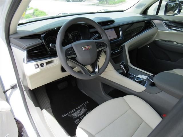 Certified 2023 Cadillac XT6 Premium Luxury image 17