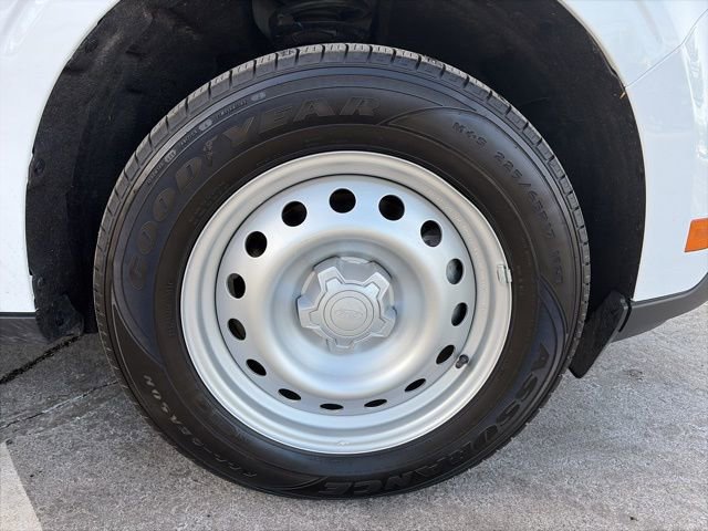 Used 2025 Ford Maverick XLT w/ Equipment Group 302A image 9