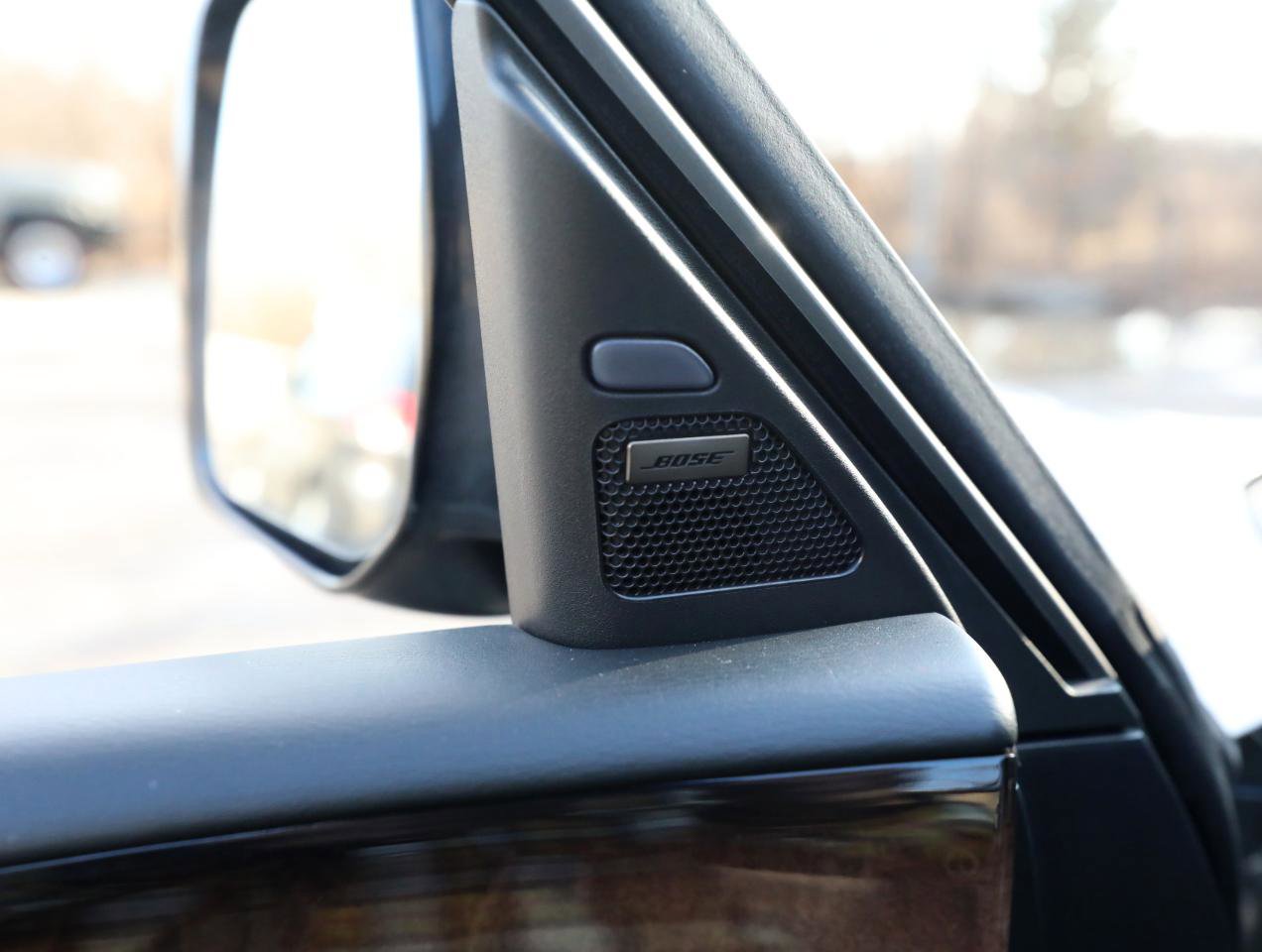 Used 2013 INFINITI QX56 4WD w/ Deluxe Touring Pkg image 19