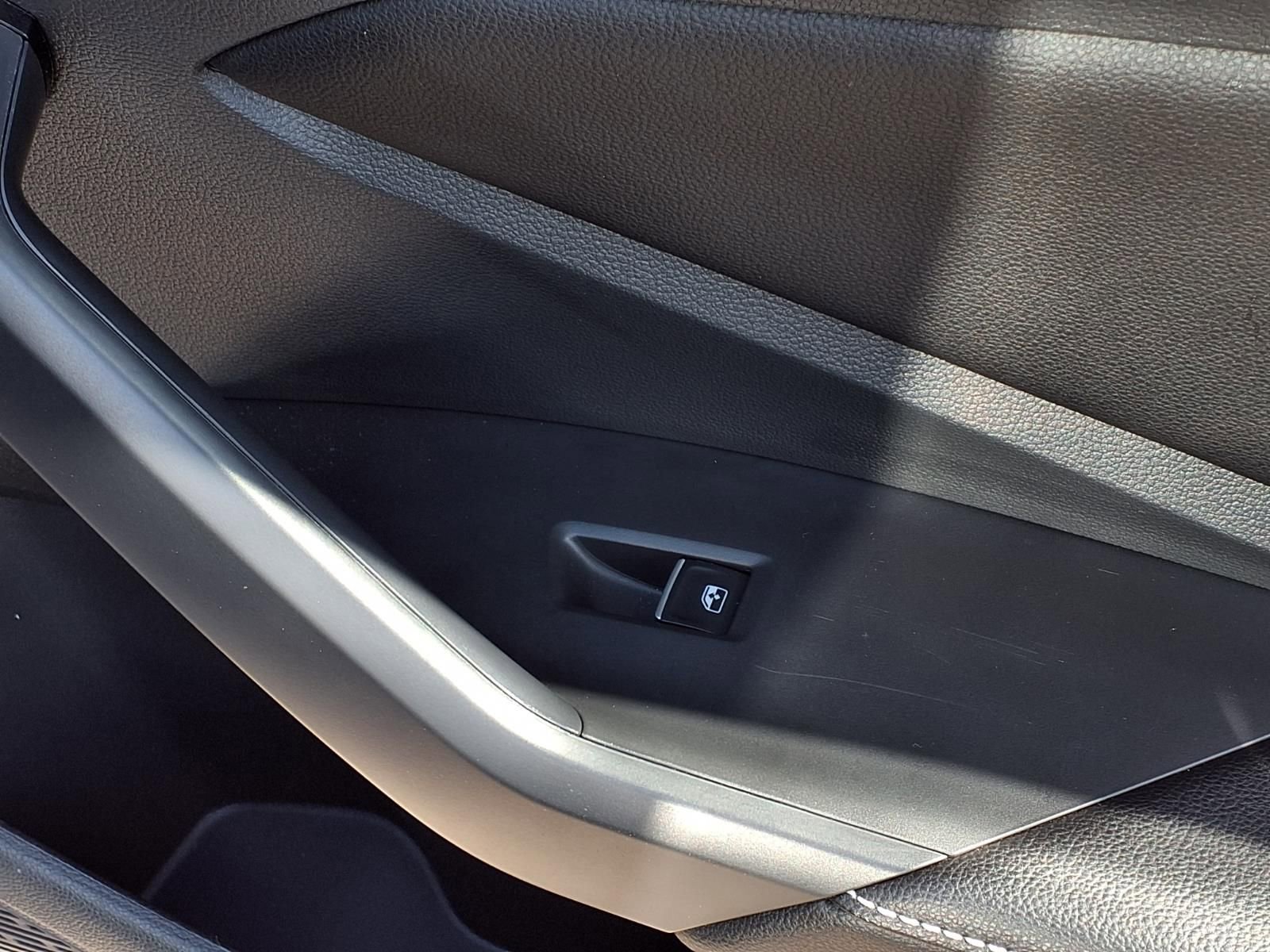 Certified 2025 Volkswagen Jetta S image 28