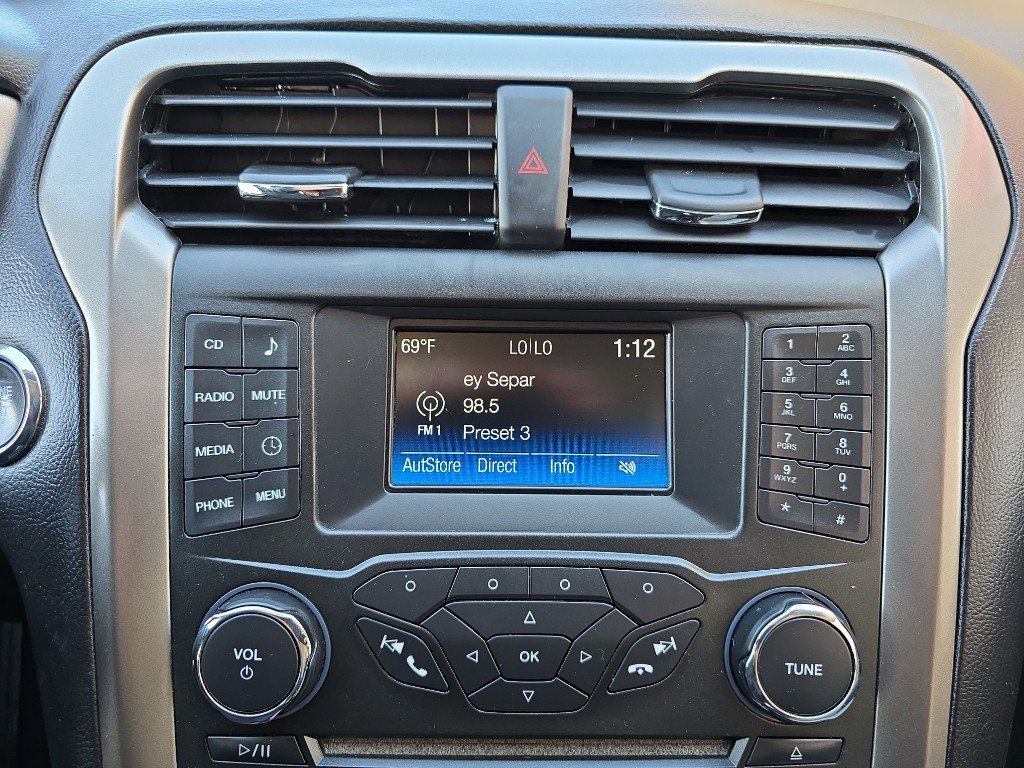 Used 2018 Ford Fusion S FWD image 15