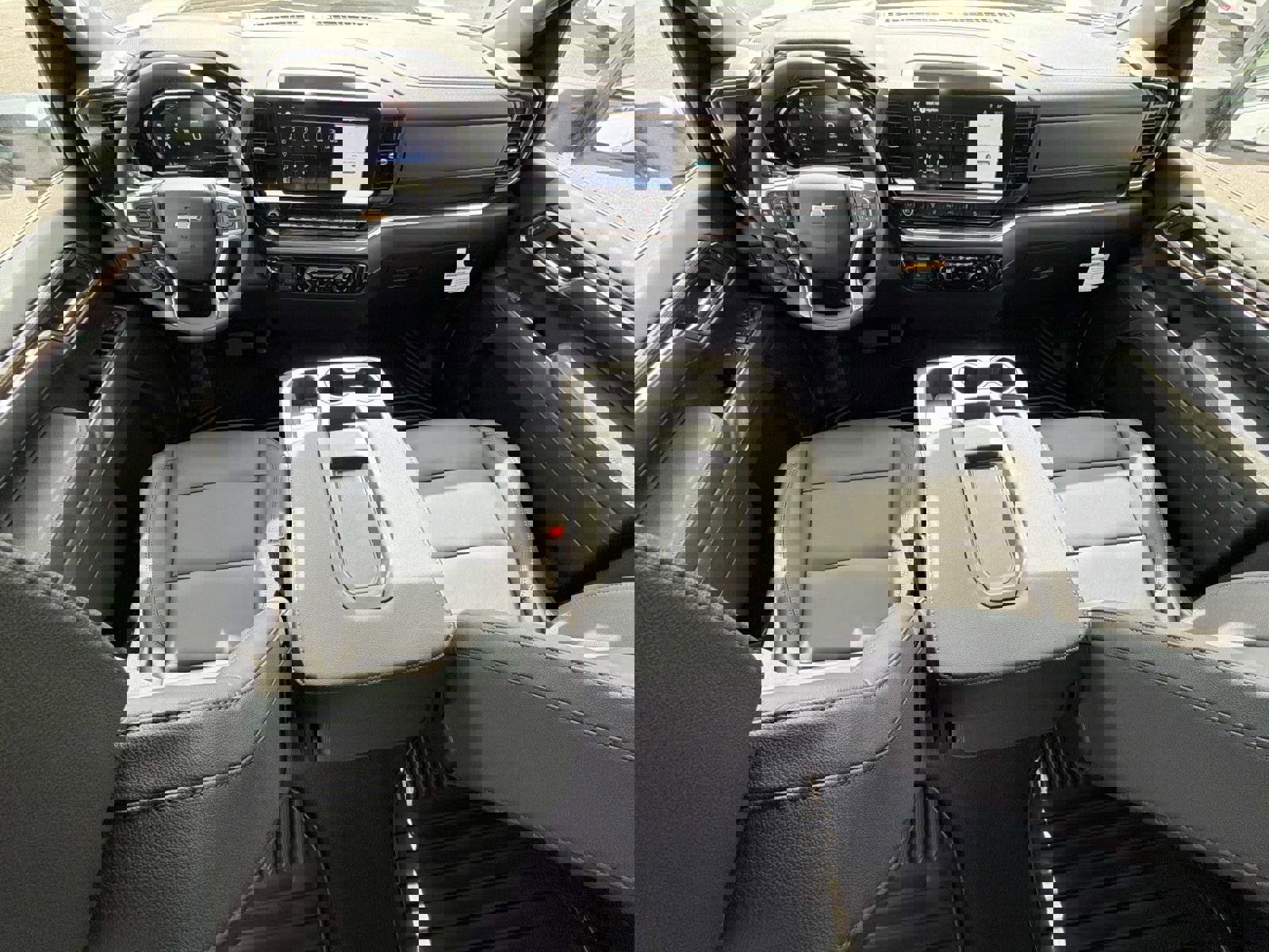 New 2026 Chevrolet Silverado 2500 LT w/ Z71 Chrome Sport Edition image 2