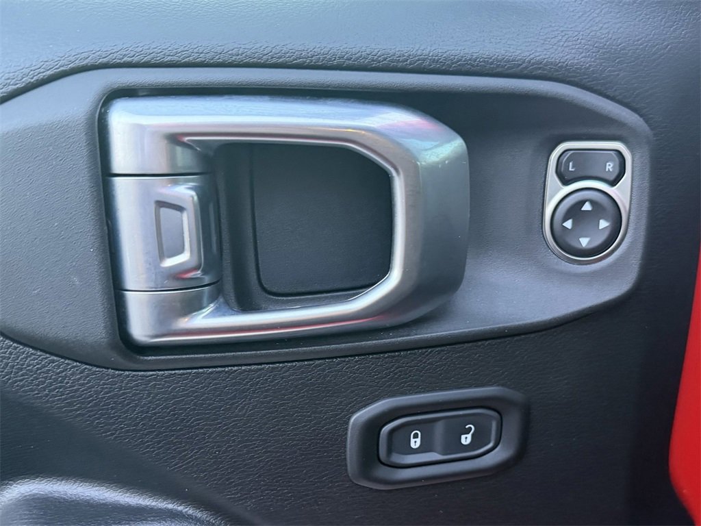 Used 2023 Jeep Gladiator Mojave w/ Cold Weather Group image 13