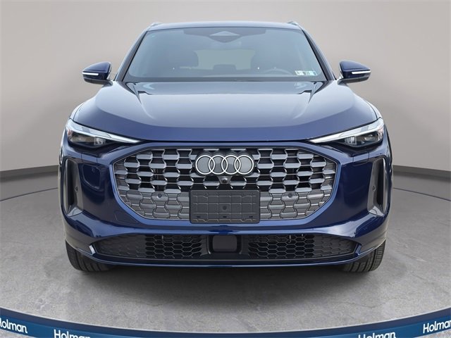 Certified 2025 Audi Q5 Premium w/ Convenience Package image 2