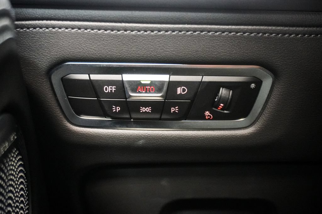 Used 2023 BMW XM AWD/4WD image 25