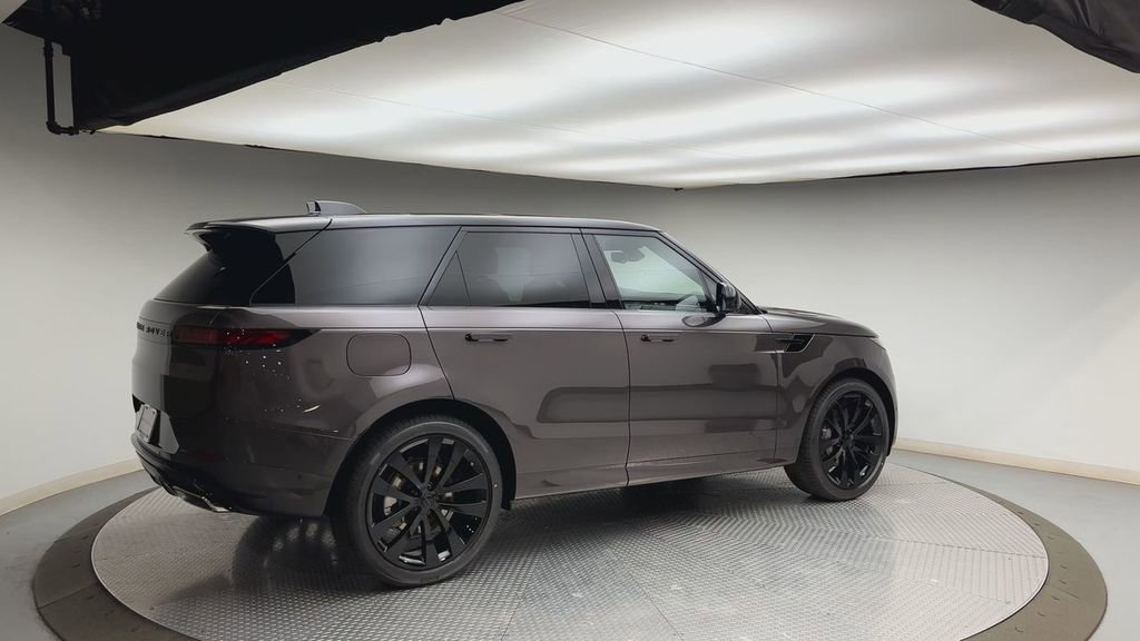 New 2026 Land Rover Range Rover Sport Dynamic SE AWD/4WD image 2