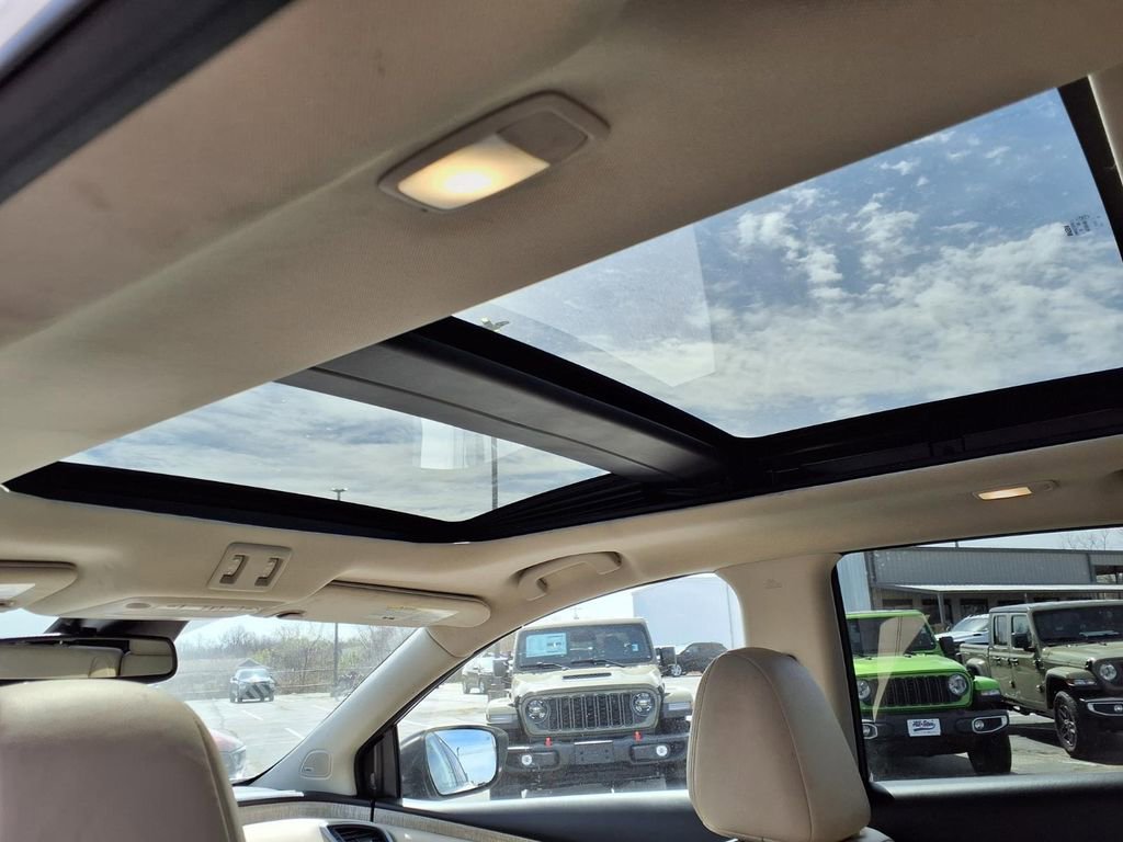 Used 2023 Nissan Murano SL w/ SL Moonroof Package image 22