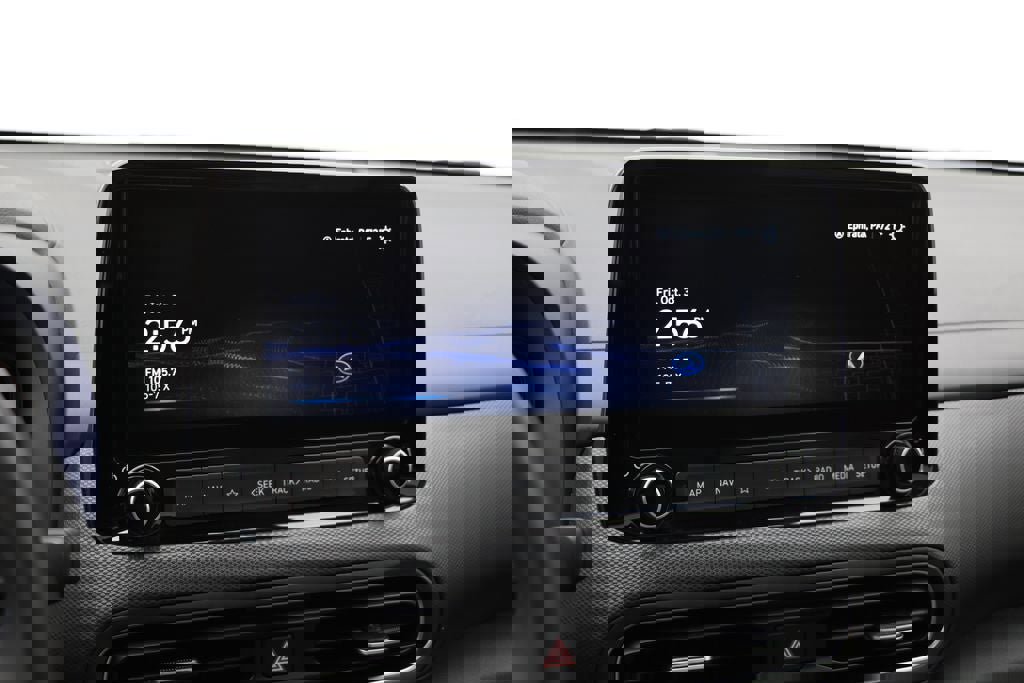 Used 2023 Hyundai Kona Limited w/ Cargo Package image 22