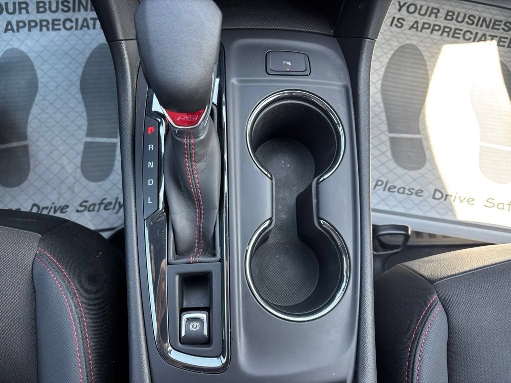 Used 2023 Chevrolet Equinox RS w/ LPO, Floor Liner Package FWD image 17