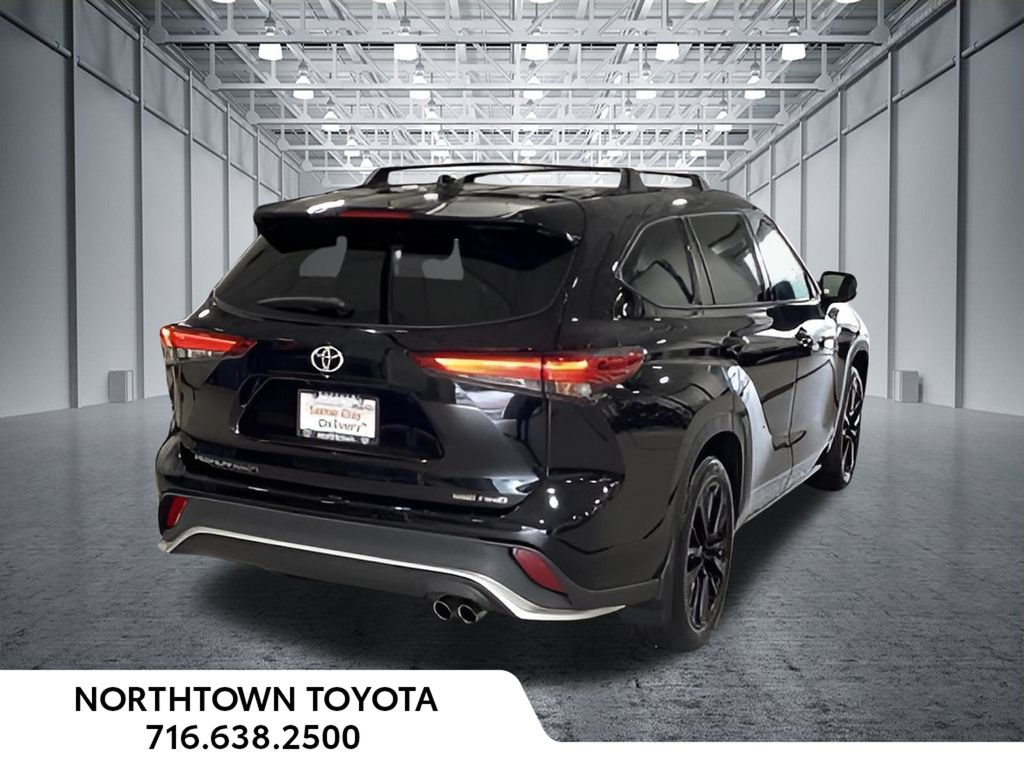 Used 2023 Toyota Highlander XSE AWD/4WD image 26