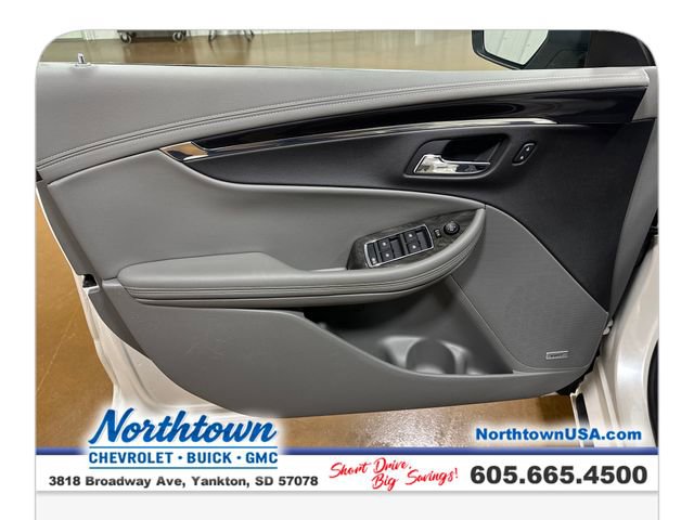 Used 2014 Chevrolet Impala LT FWD image 11
