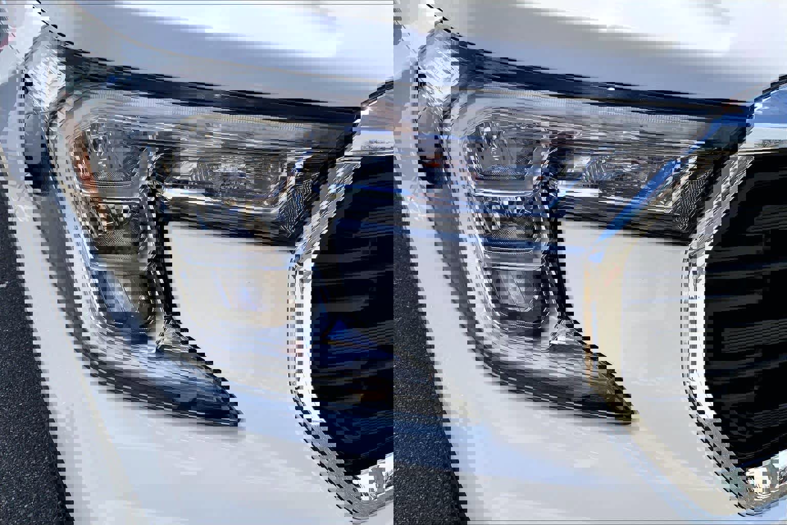 Used 2022 GMC Terrain SLE w/ Driver Convenience Package image 26