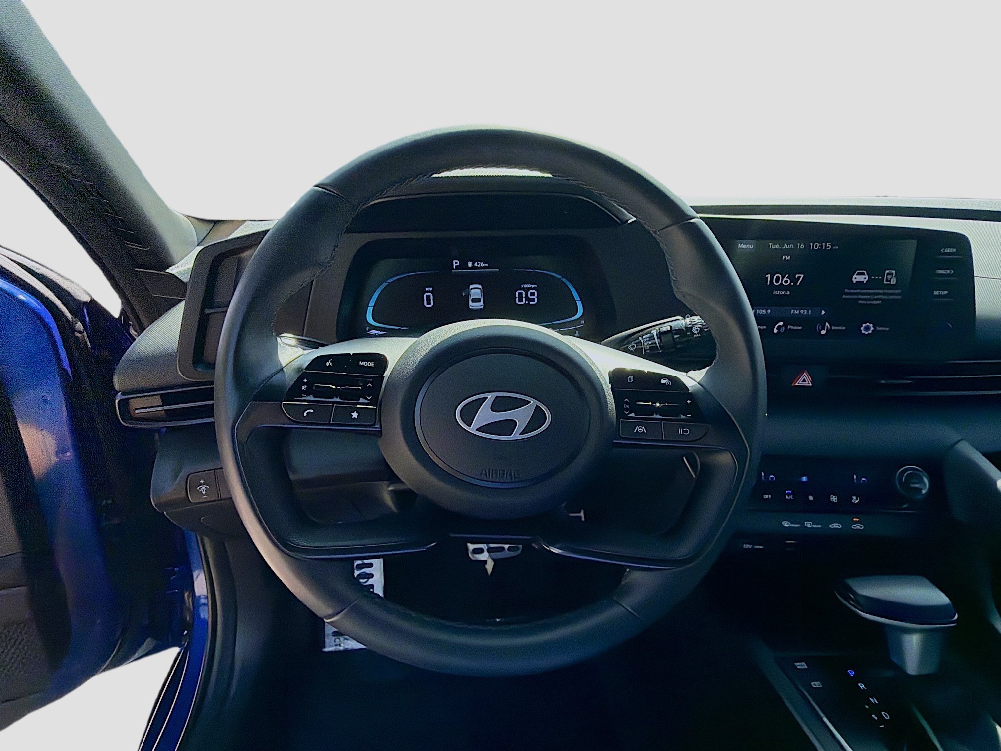 Used 2025 Hyundai Elantra Sport FWD image 8