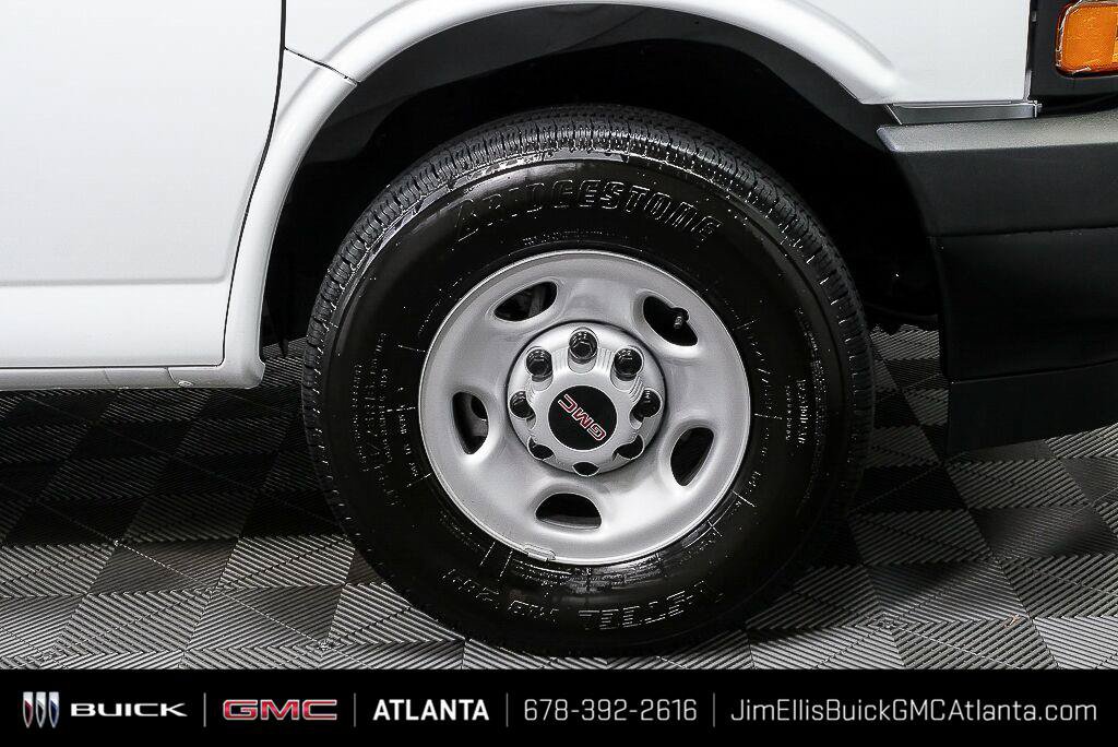 New 2025 GMC Savana 2500 w/ Driver Convenience Package RWD image 3