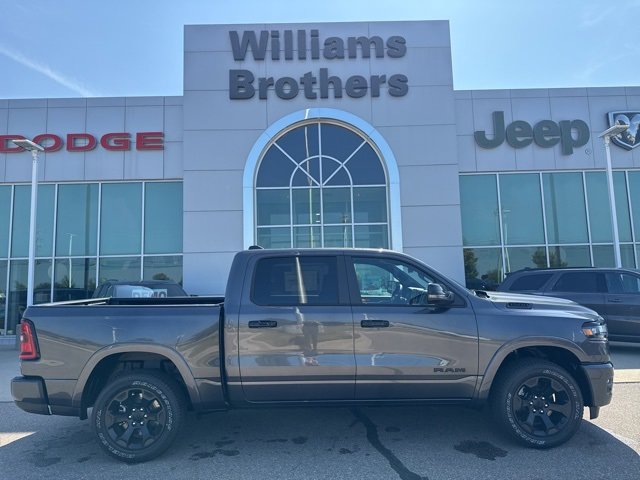 New 2026 RAM 1500 4x4 Crew Cab image 5