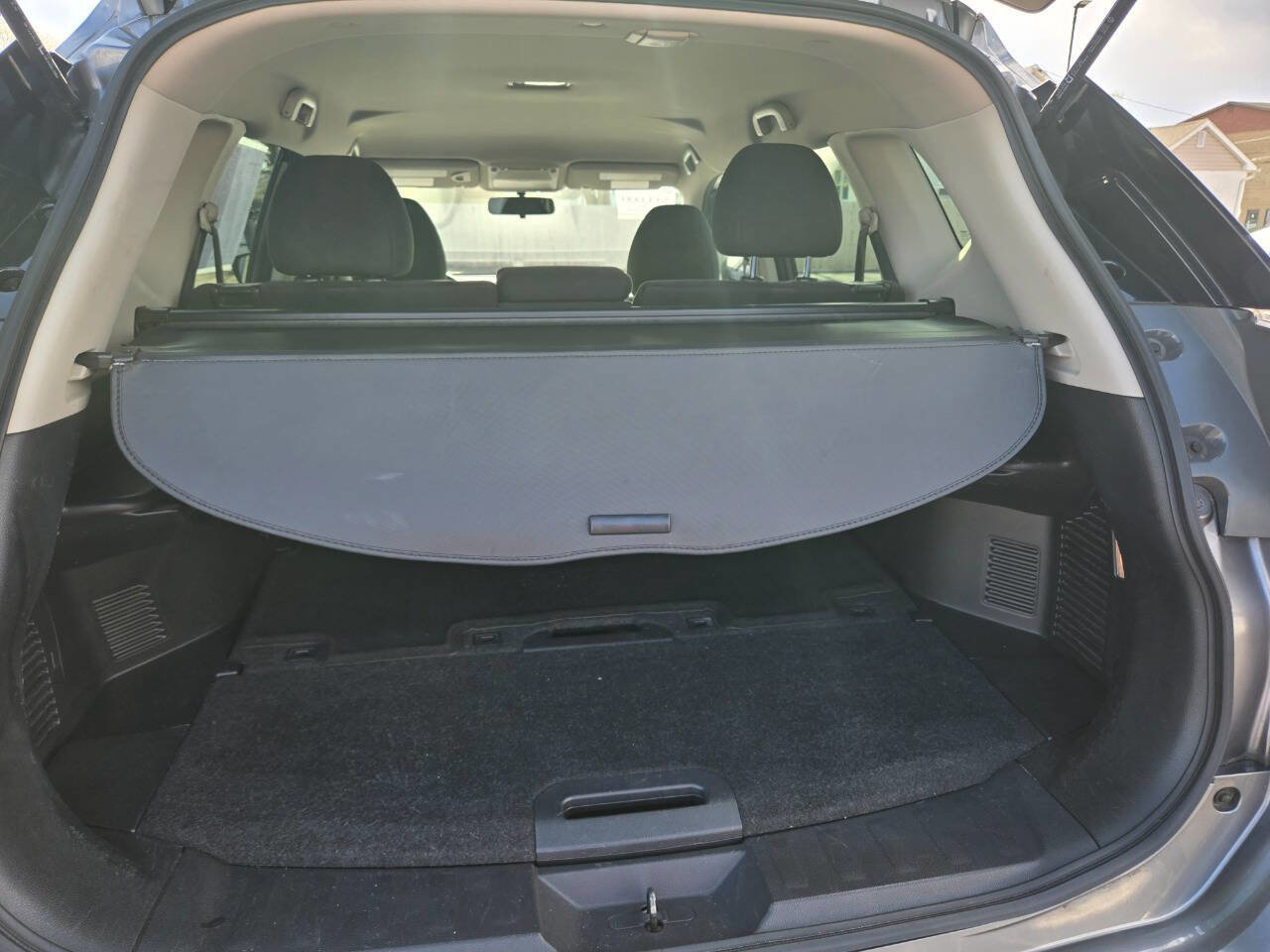 Used 2015 Nissan Rogue S AWD/4WD image 24