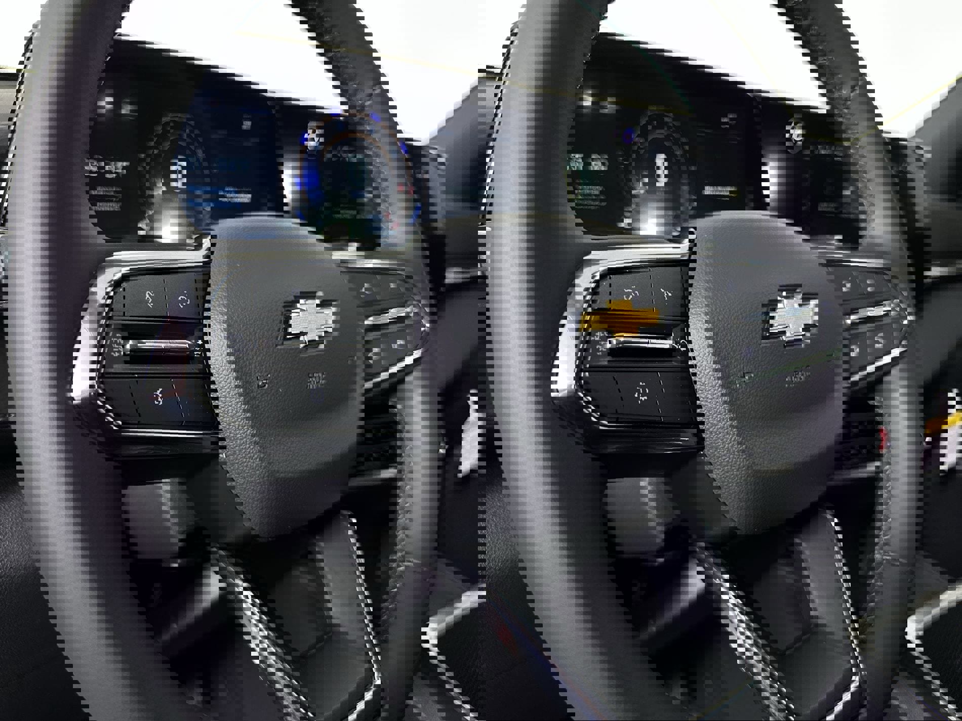 New 2026 Chevrolet Equinox LT w/ LPO, Floor Liner Package image 46