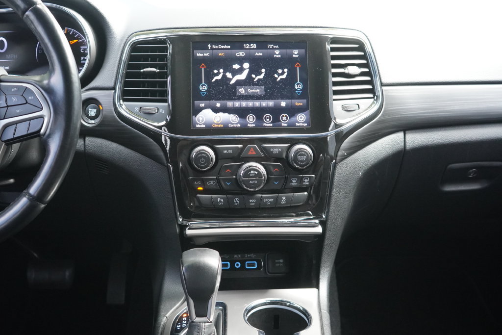 Used 2022 Jeep Grand Cherokee Laredo X AWD/4WD image 23