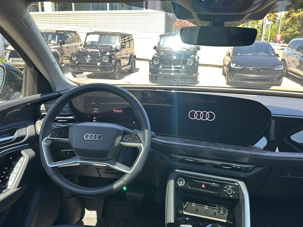 Certified 2025 Audi Q5 Premium w/ Convenience Package AWD/4WD image 10