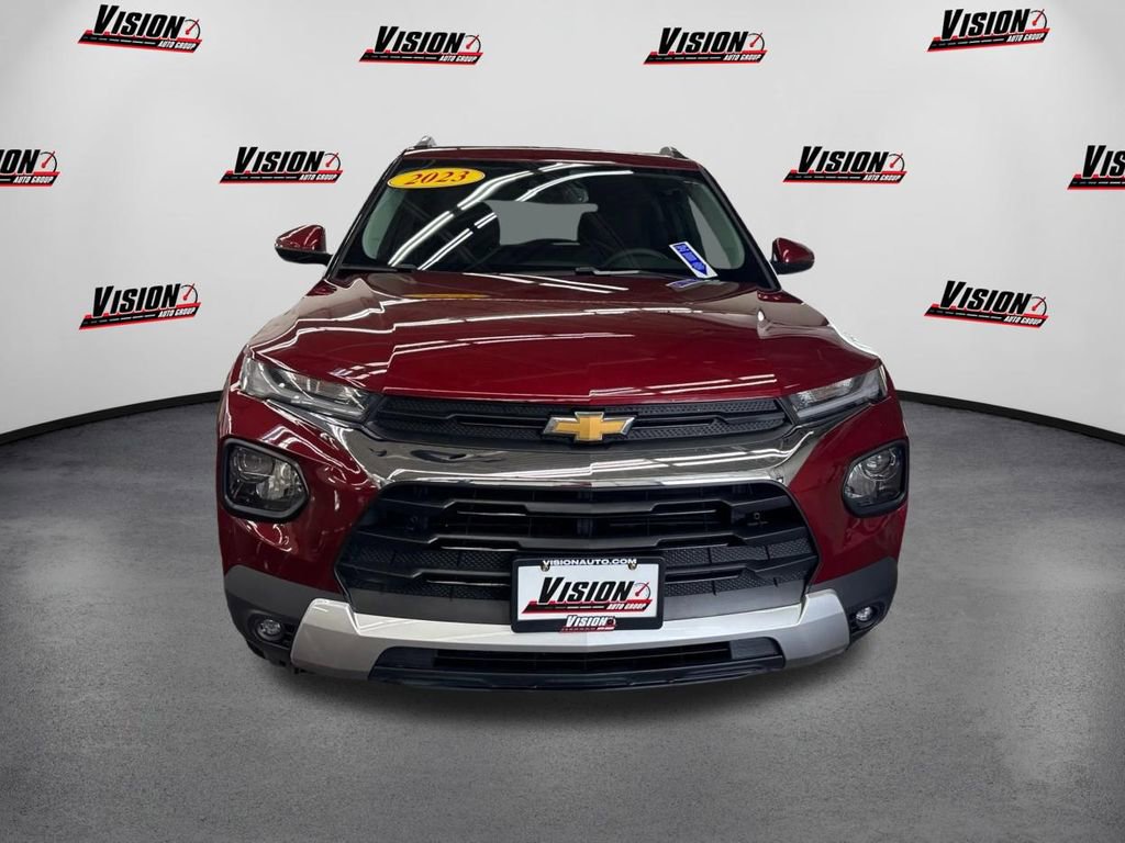 Used 2023 Chevrolet TrailBlazer LT w/ Convenience Package image 2