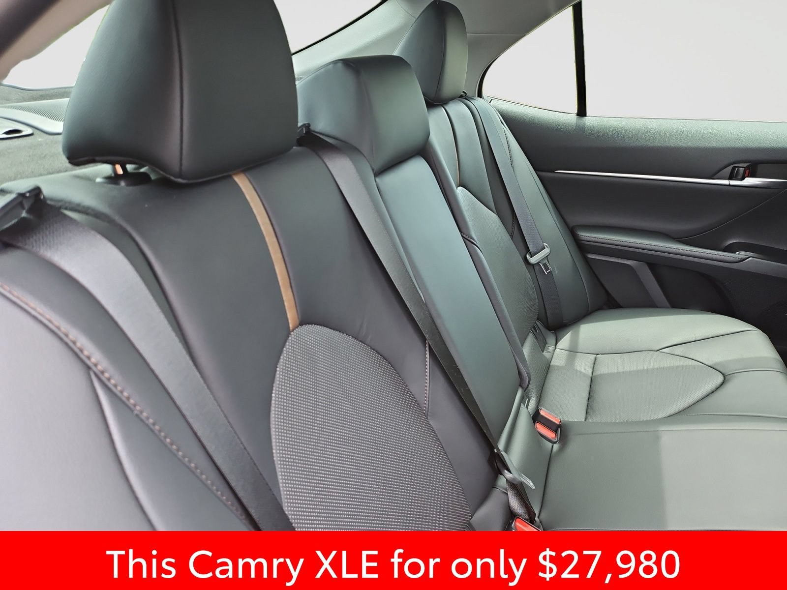 Used 2020 Toyota Camry XLE FWD image 45