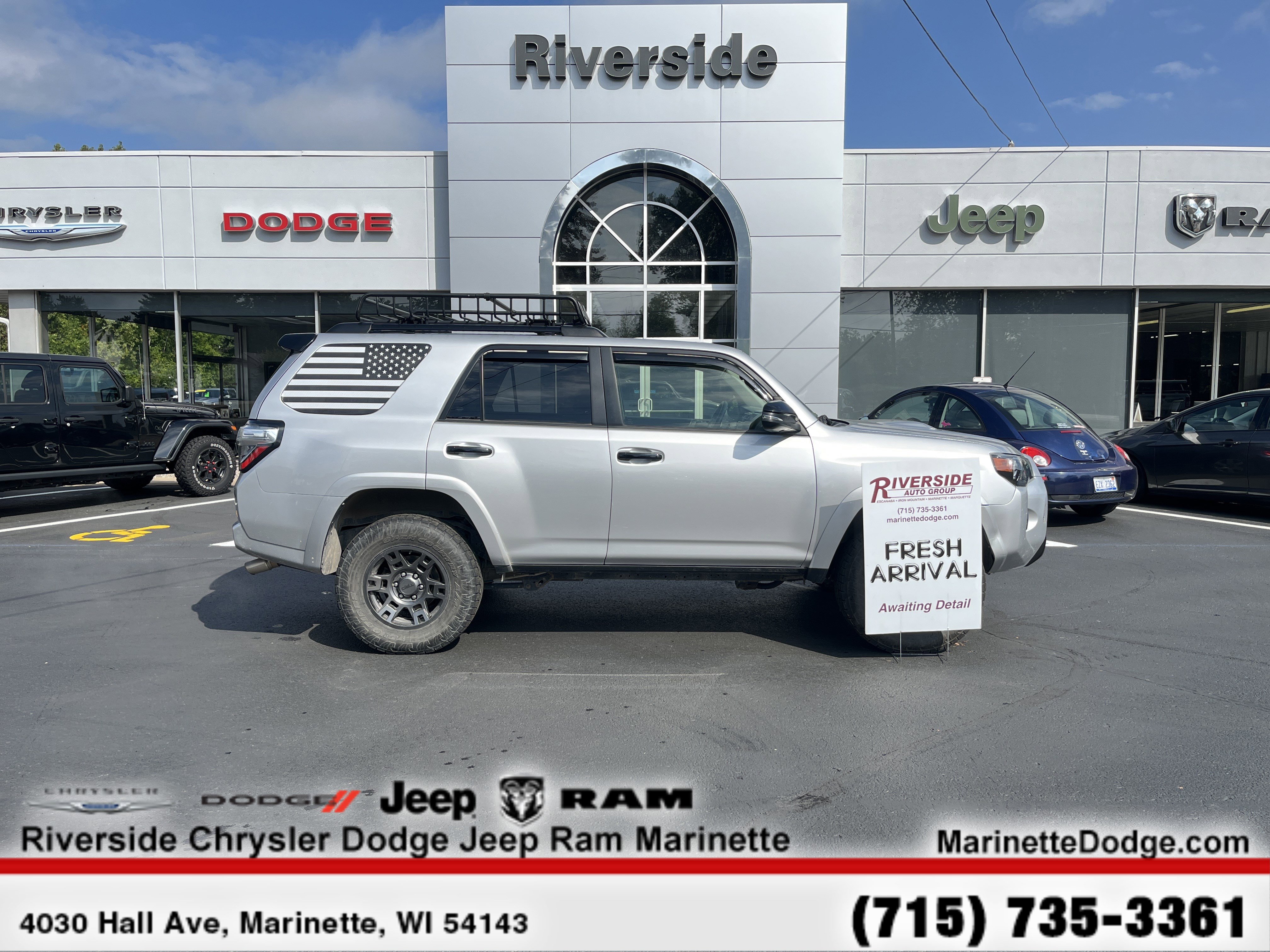 Used 2020 Toyota 4Runner Venture w/ Moonroof Package image 2
