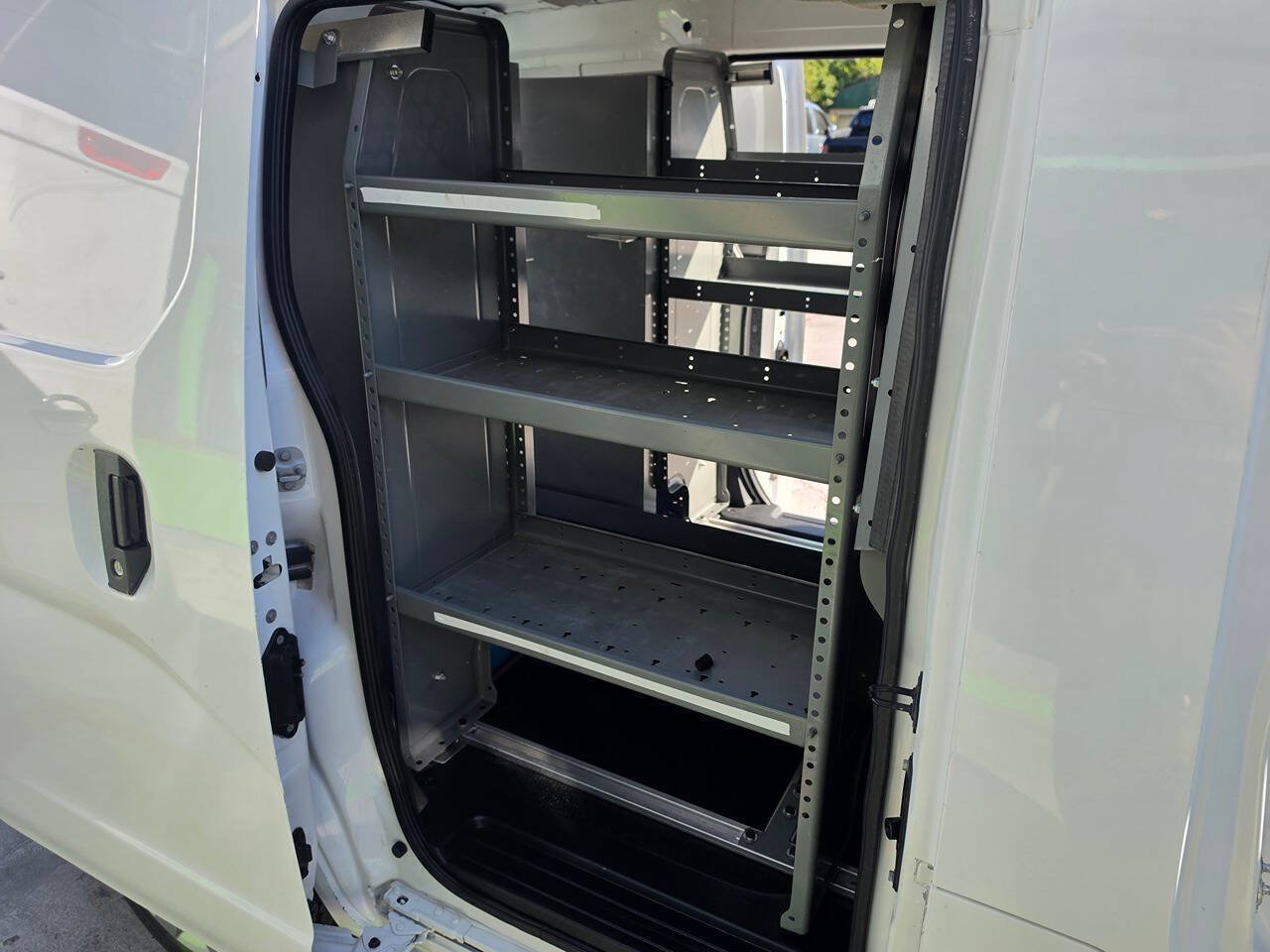 Used 2017 Nissan NV200 SV w/ Technology Package FWD image 26
